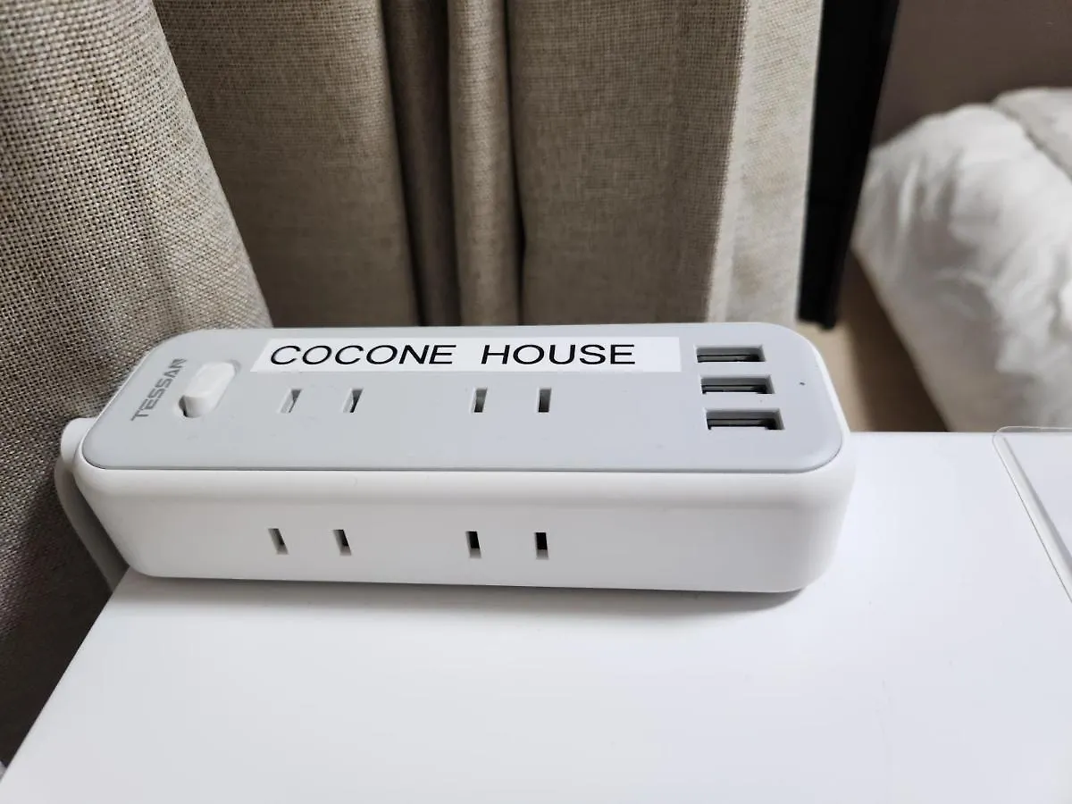 Cocone House Twinbedroom Nanbaから2駅 Osaka 0*,  Japan